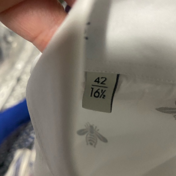 Authentic Gucci bee star shirt - Picture 3 of 3